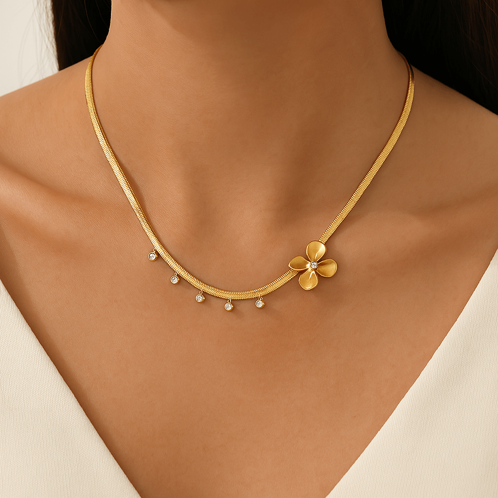 18kt Gold Plated Snake Chain Flower Cubic Zirconia Necklace - Manoune JEWELRY Belly_Jewelry Earrings - Navel_Ring - Necklace - Stud - Manoune_Jewelry - Belly_Ring - Navel_Jewelry Titanium Gold_Plated